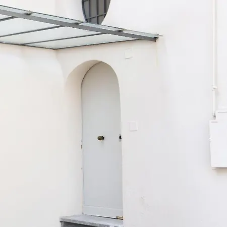Piazza Bellini Stylish By Wonderful Italy Gasthof Neapel